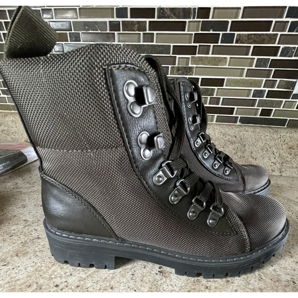 Cliffs by White Mountain Women's Sz 6.5M Brown Fabric Maximal 6.5" Combat Boot - Picture 2 of 7